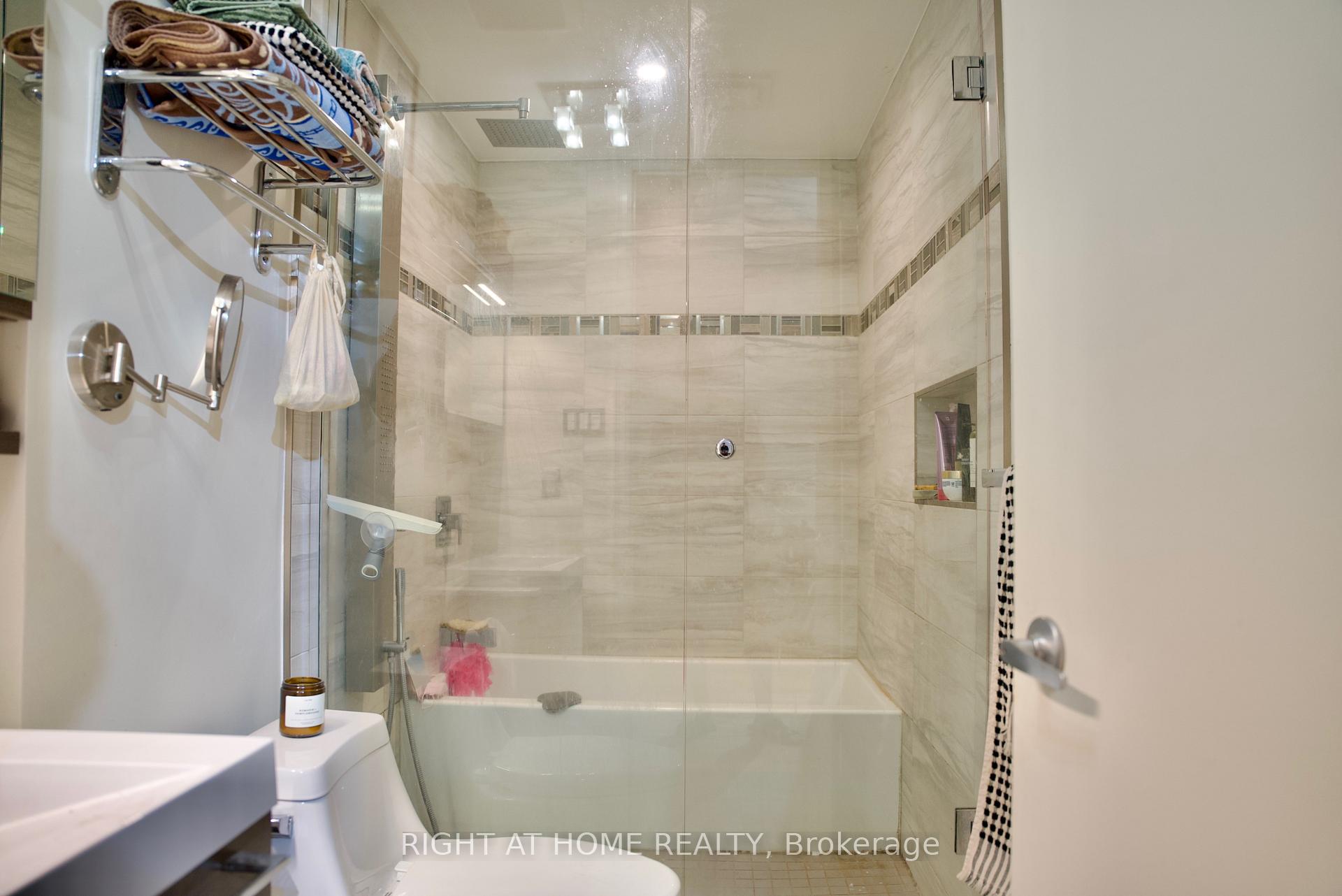 Photo 24 of Unit 109, 400 Mcleod Street, Ottawa, Ottawa Centre — HOMEH