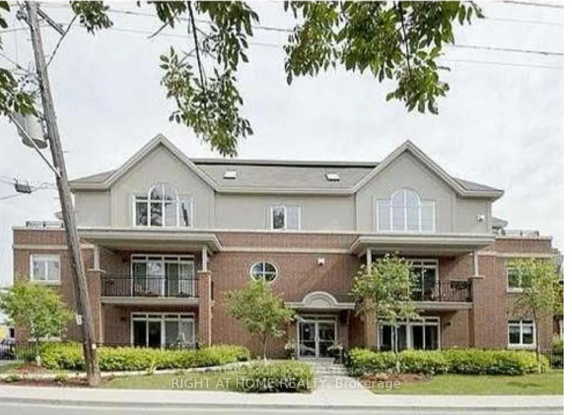 Photo 2 of Unit 109, 400 Mcleod Street, Ottawa, Ottawa Centre — HOMEH