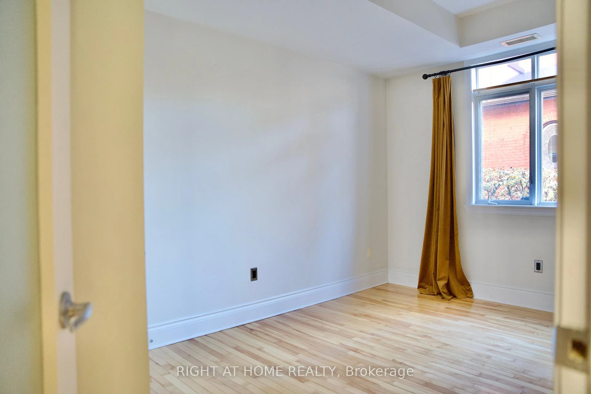 Photo 29 of Unit 109, 400 Mcleod Street, Ottawa, Ottawa Centre — HOMEH
