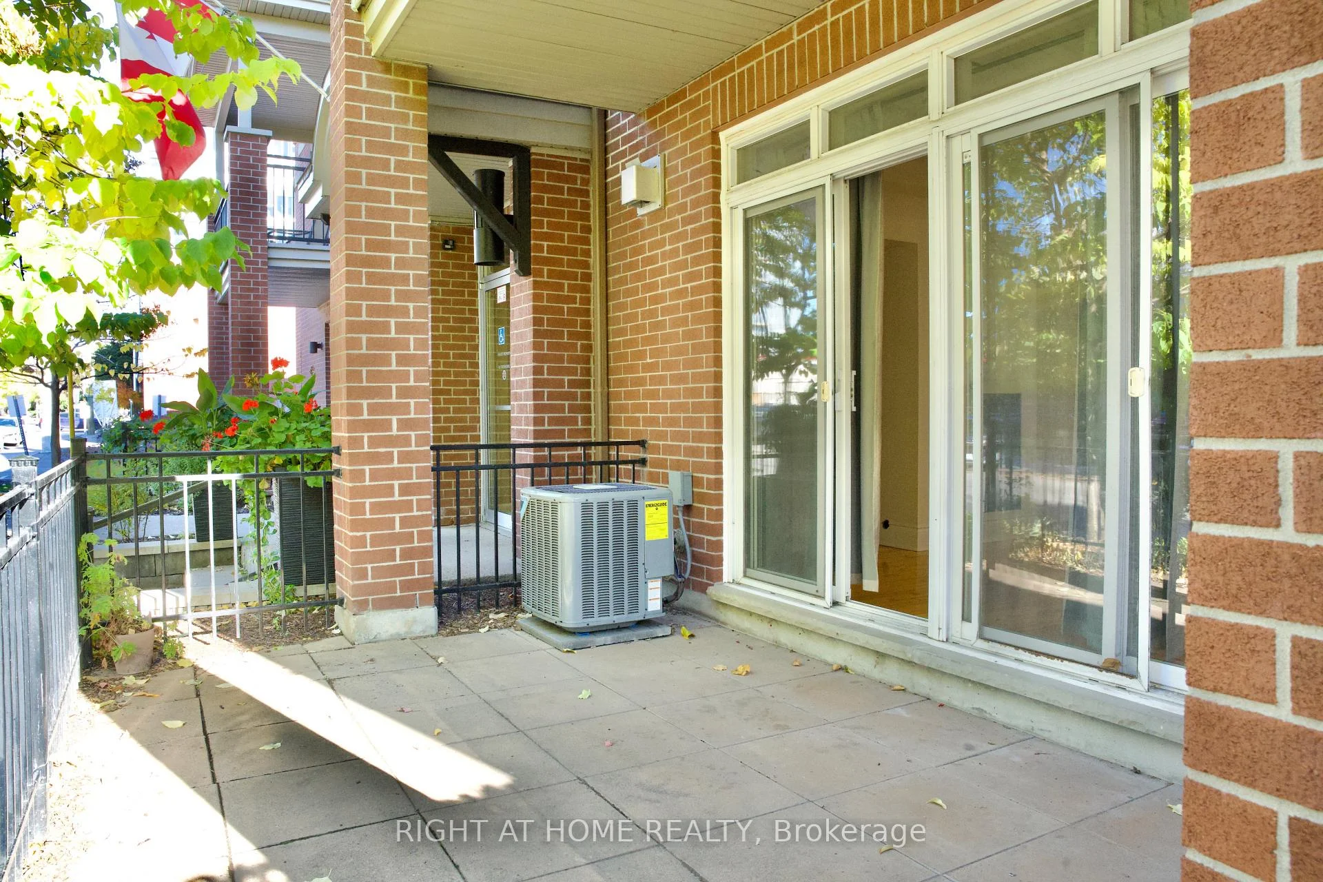 Photo 35 of Unit 109, 400 Mcleod Street, Ottawa, Ottawa Centre — HOMEH