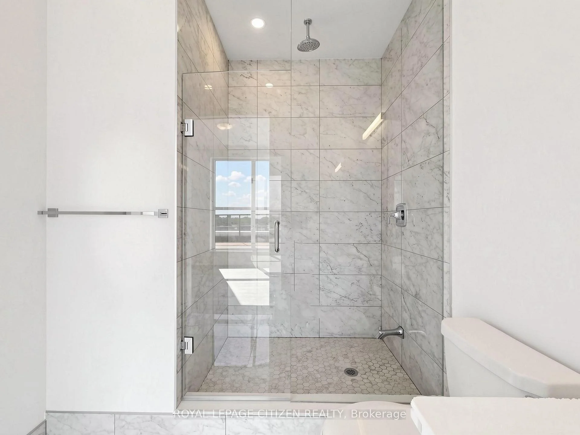 Photo 53 of Unit 707, 1063 Douglas Mccurdy Comm, Mississauga, Lakeview — HOMEH