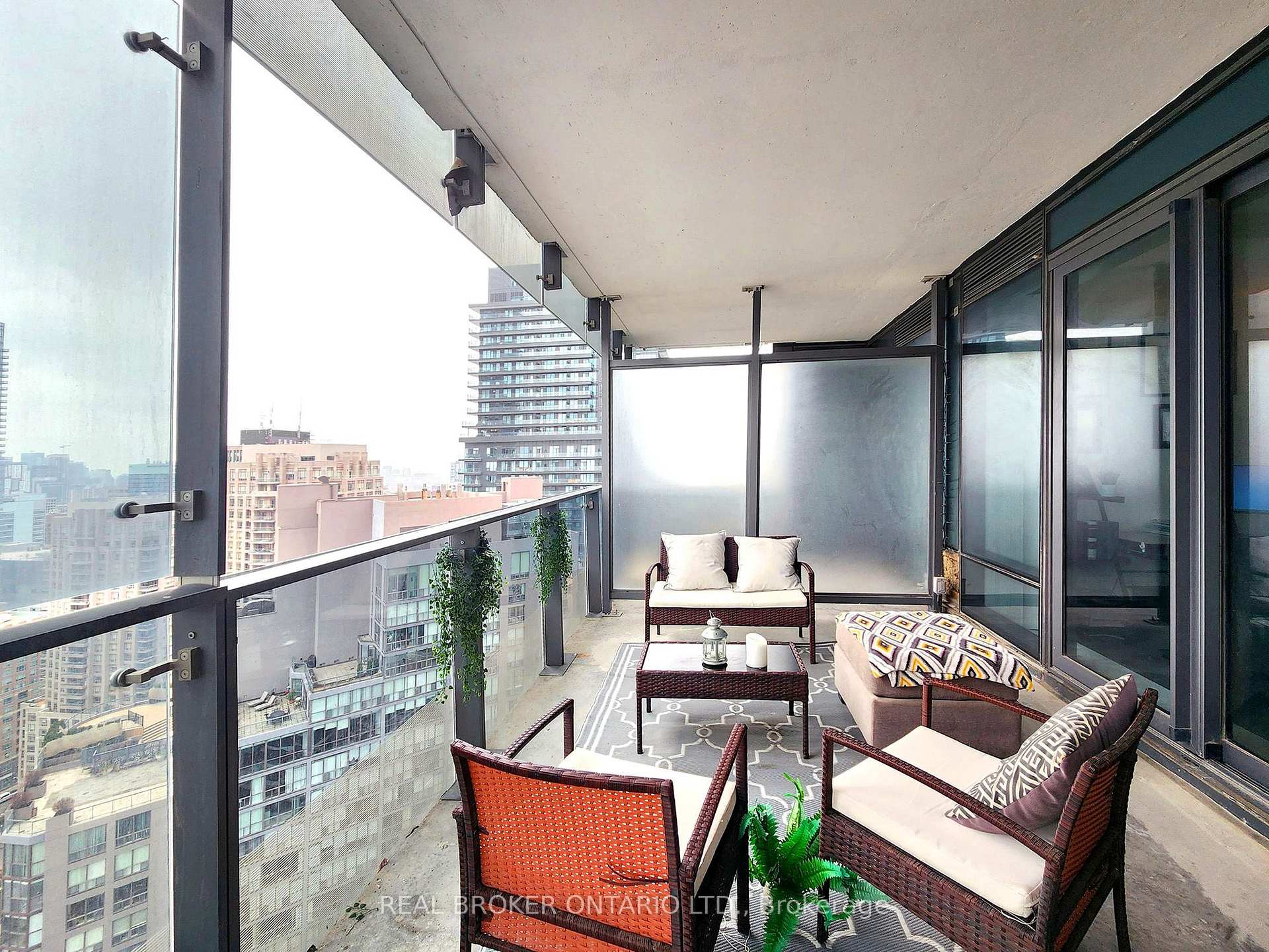 Photo 12 of Unit 2803, 5 St Joseph Street, Toronto, Bay Street Corridor — HOMEH