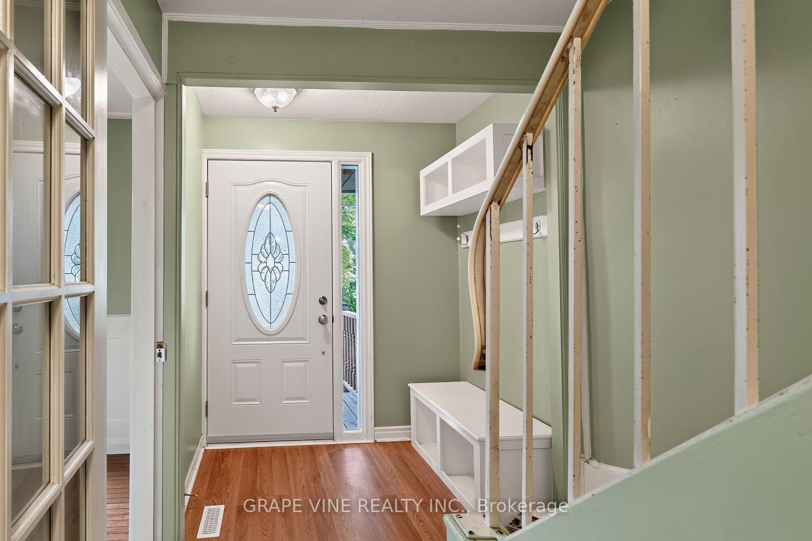 Photo 3 of 108 Fieldgate Drive, Ottawa, Barrhaven - Knollsbrook — HOMEH