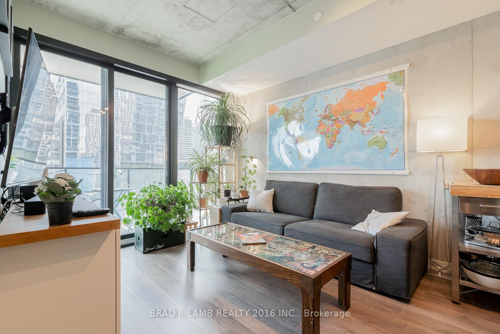 Photo 10 of Unit 607, 55 Ontario Street, Toronto, Moss Park — HOMEH