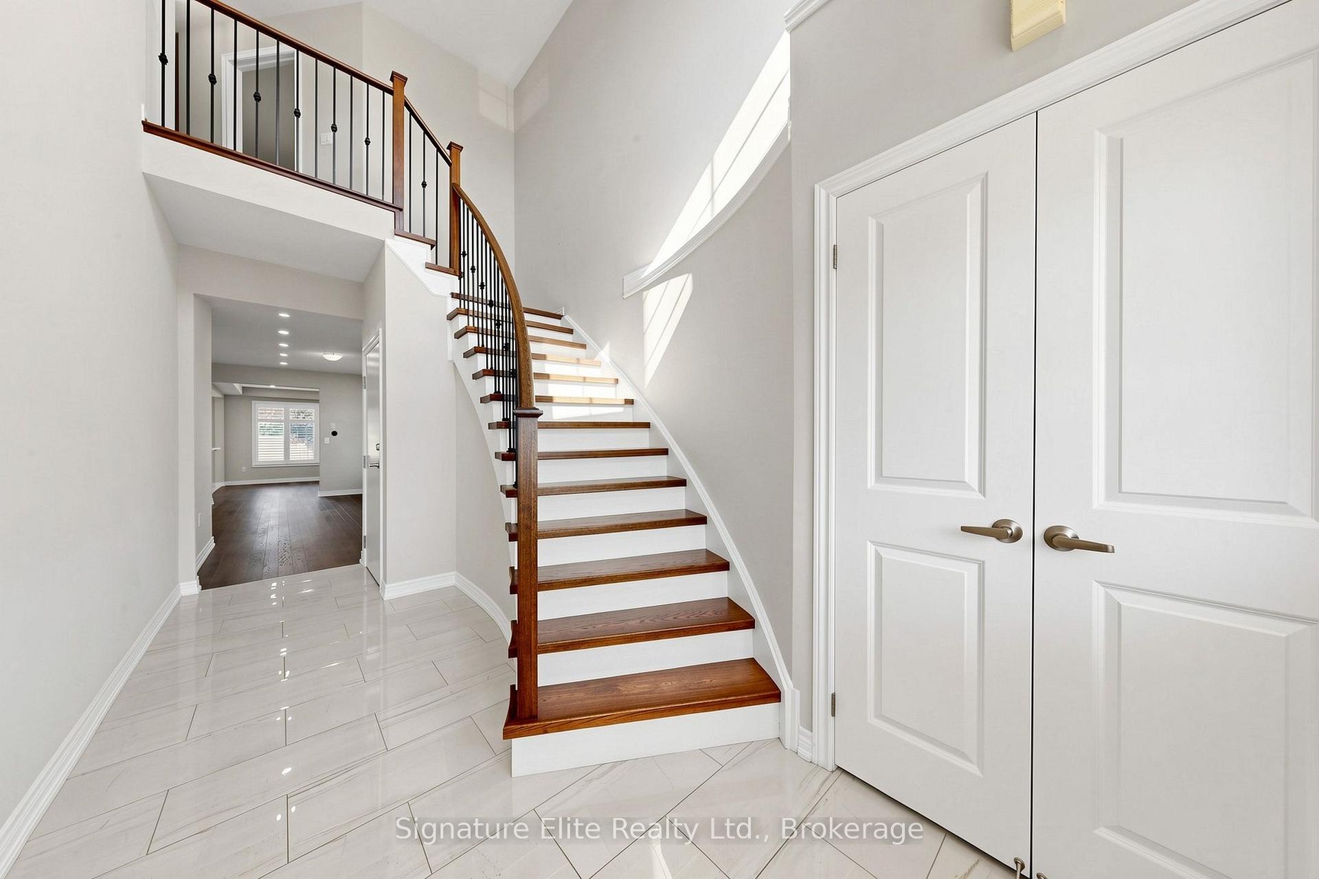 Photo 5 of Unit Unit A, 44 Cotton Street, Clarington, Bowmanville — HOMEH