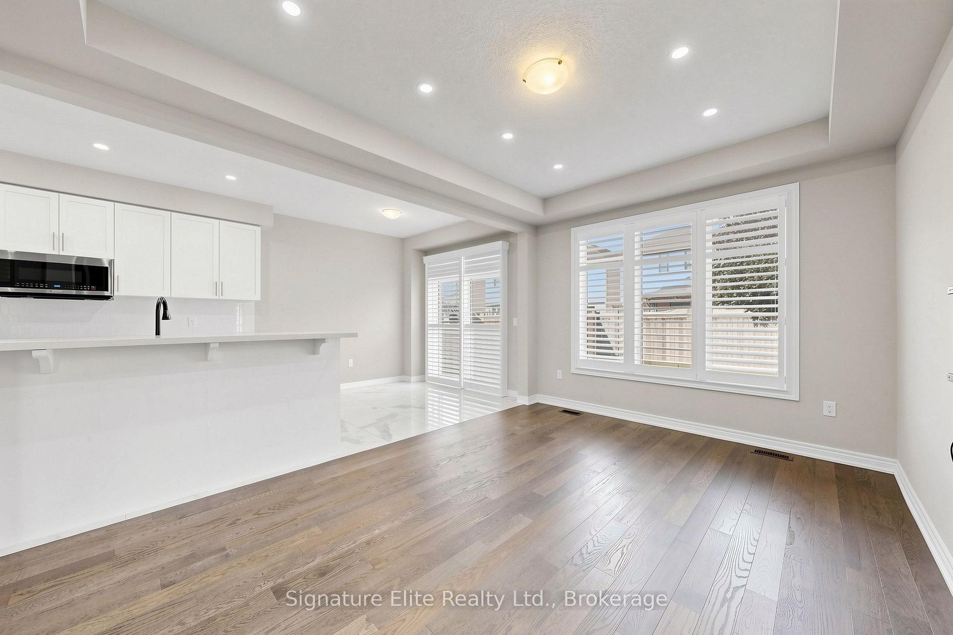 Photo 10 of Unit Unit A, 44 Cotton Street, Clarington, Bowmanville — HOMEH