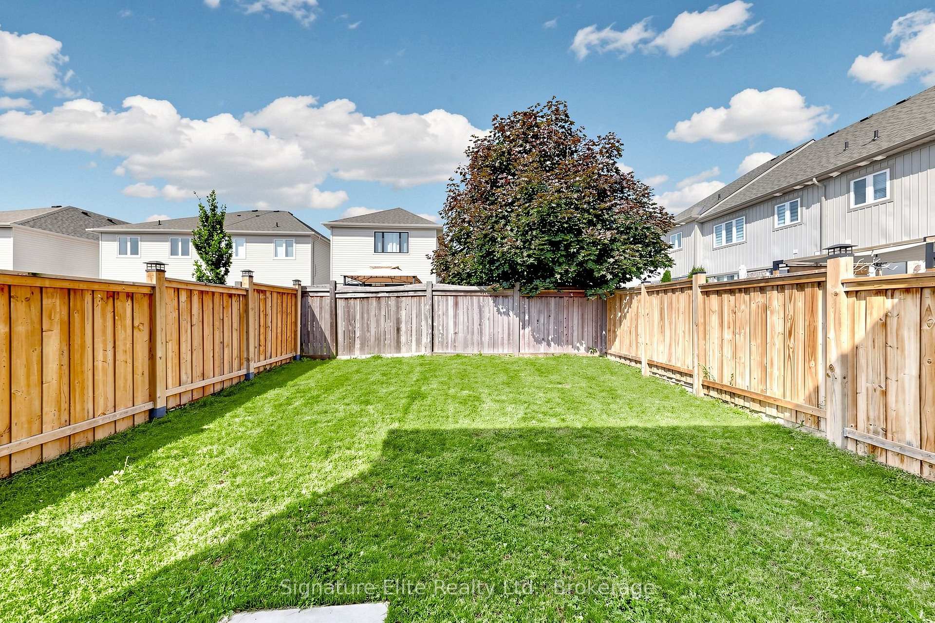 Photo 21 of Unit Unit A, 44 Cotton Street, Clarington, Bowmanville — HOMEH