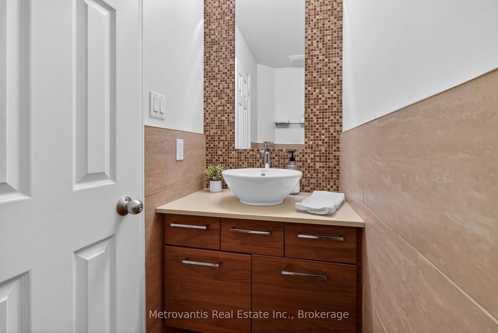 Photo 7 of 89 Dunbarton Court, Ottawa, Cardinal Glen — HOMEH