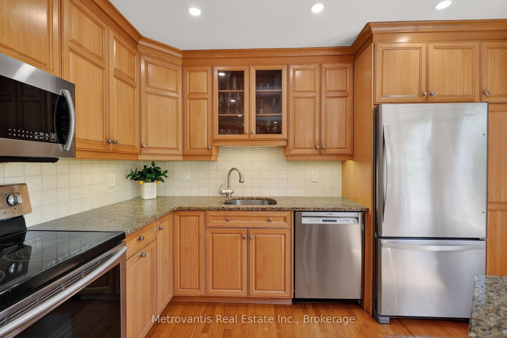 Photo 18 of 89 Dunbarton Court, Ottawa, Cardinal Glen — HOMEH