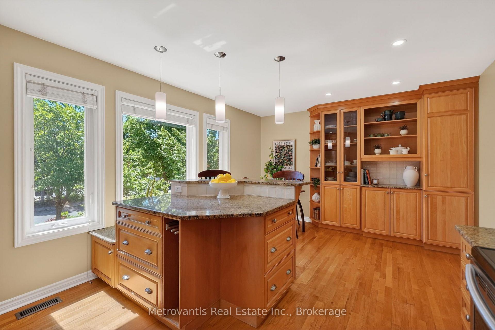 Photo 21 of 89 Dunbarton Court, Ottawa, Cardinal Glen — HOMEH