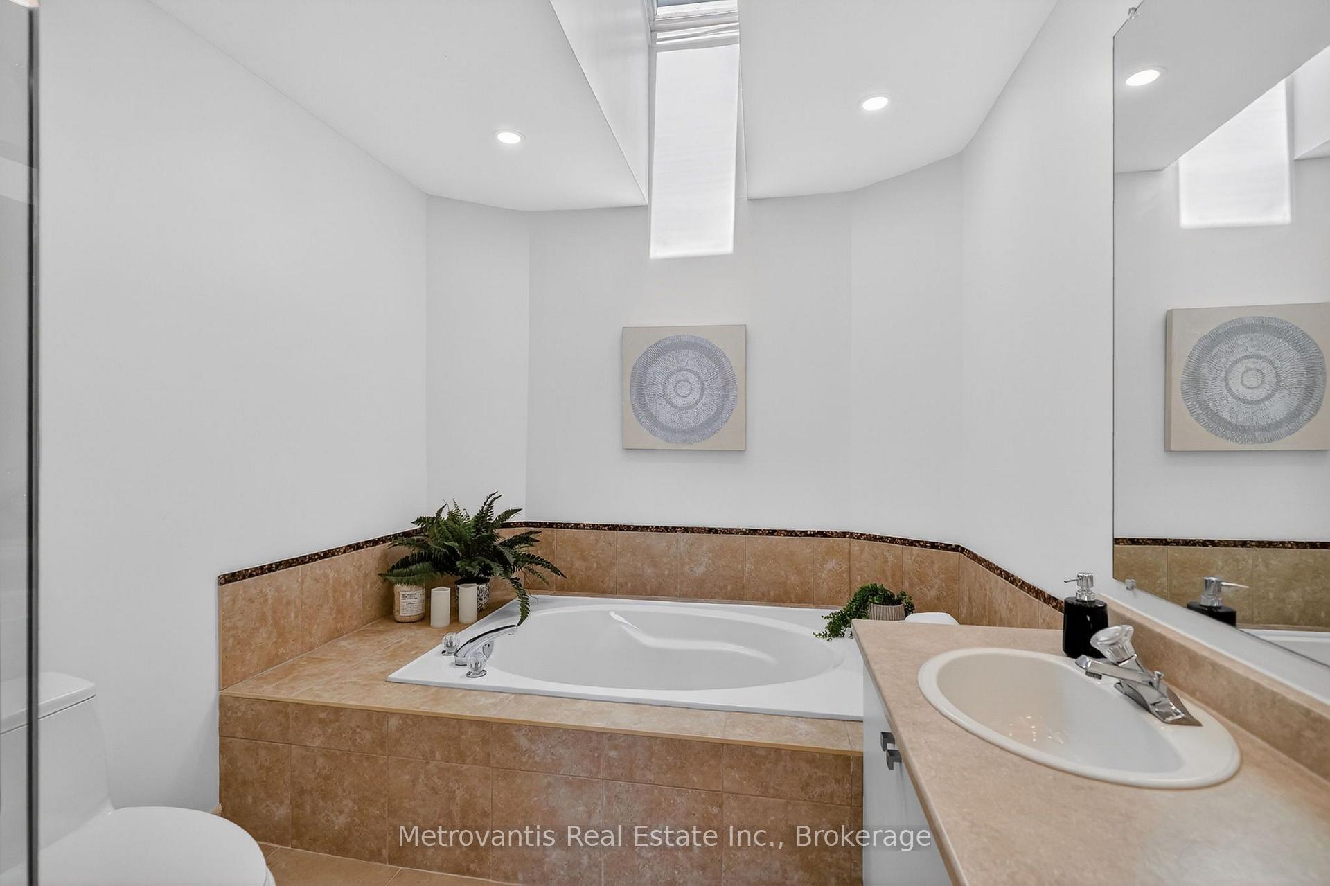 Photo 30 of 89 Dunbarton Court, Ottawa, Cardinal Glen — HOMEH