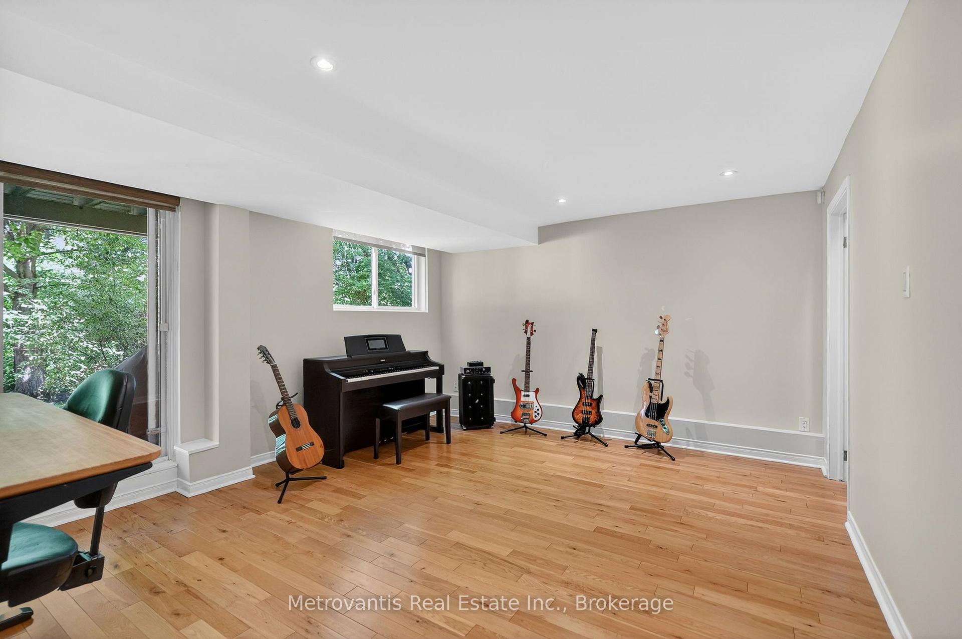 Photo 36 of 89 Dunbarton Court, Ottawa, Cardinal Glen — HOMEH