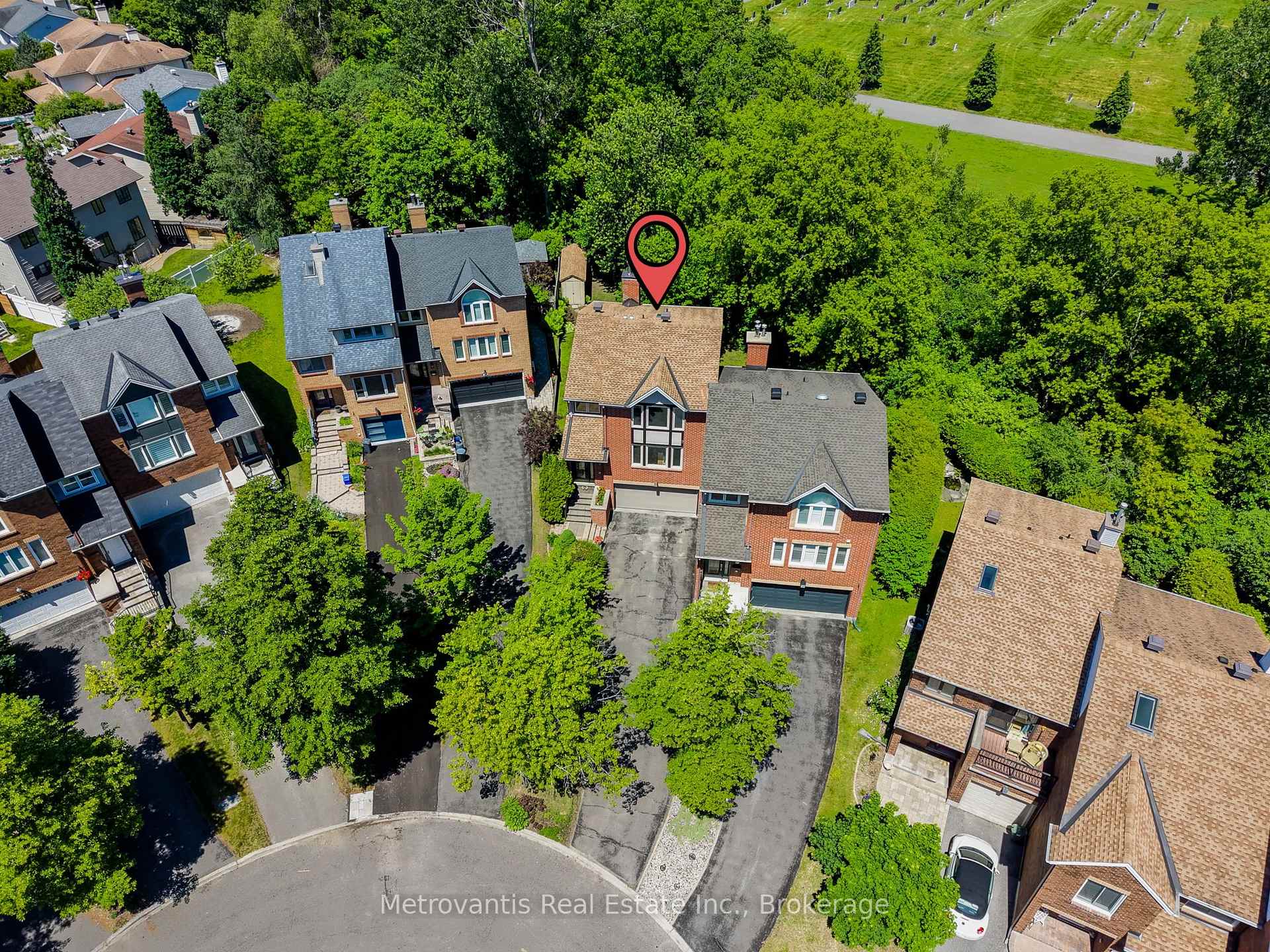 Photo 41 of 89 Dunbarton Court, Ottawa, Cardinal Glen — HOMEH