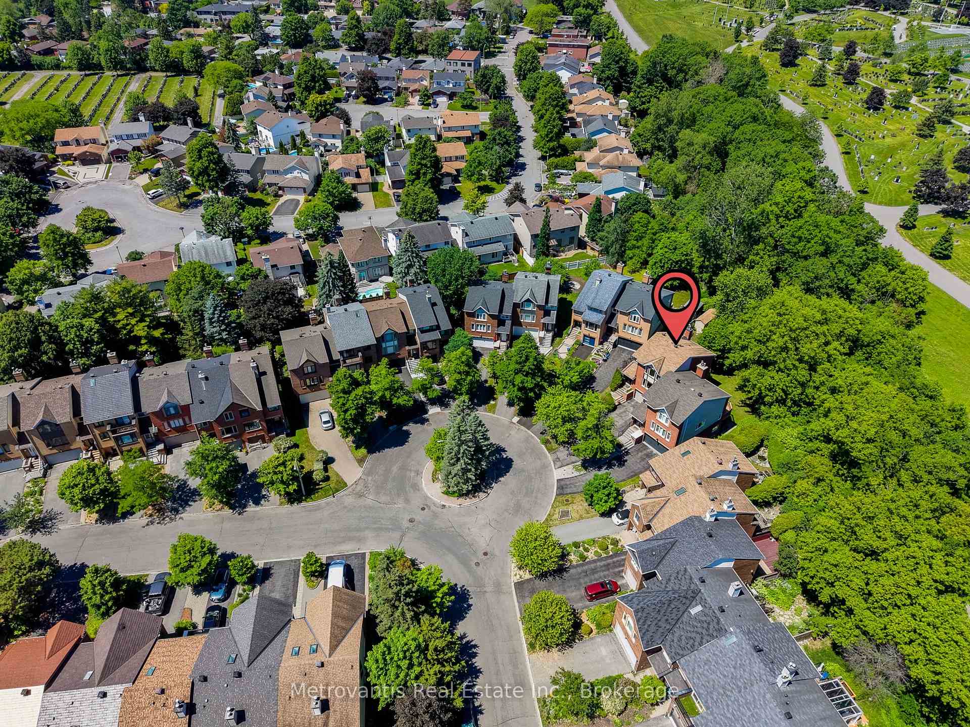 Photo 42 of 89 Dunbarton Court, Ottawa, Cardinal Glen — HOMEH