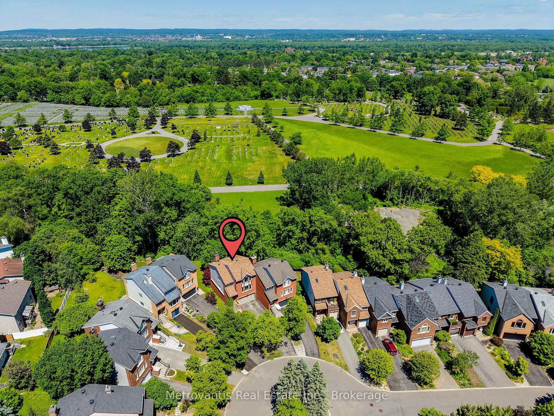 Photo 43 of 89 Dunbarton Court, Ottawa, Cardinal Glen — HOMEH
