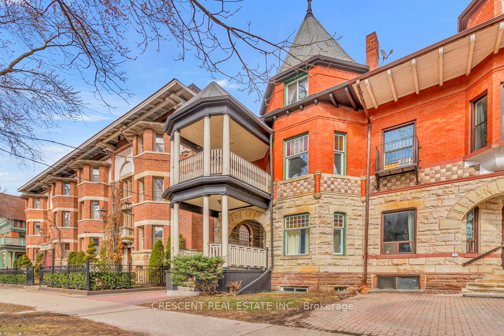 Photo 2 of Unit Lower, 83 Madison Avenue, Toronto, The Annex — HOMEH