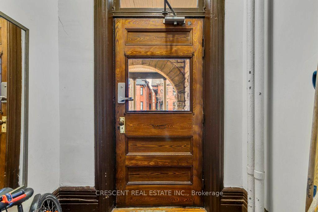 Photo 4 of Unit Lower, 83 Madison Avenue, Toronto, The Annex — HOMEH