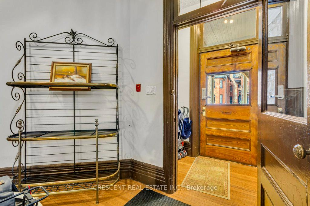 Photo 7 of Unit Lower, 83 Madison Avenue, Toronto, The Annex — HOMEH
