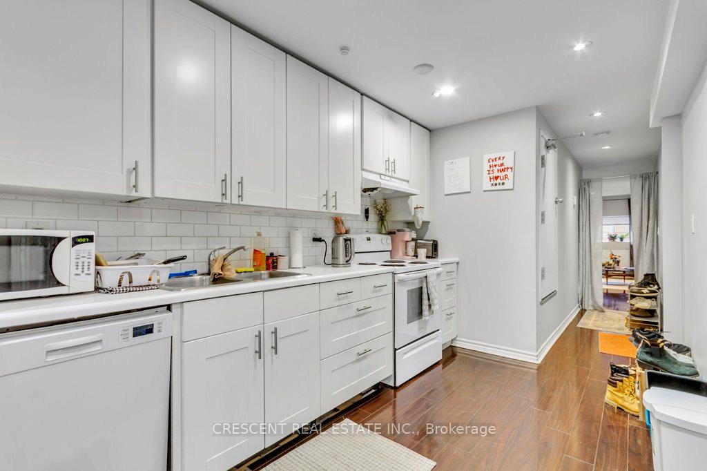 Photo 9 of Unit Lower, 83 Madison Avenue, Toronto, The Annex — HOMEH