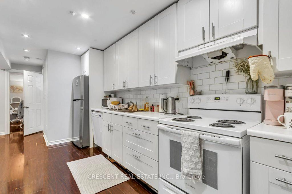 Photo 10 of Unit Lower, 83 Madison Avenue, Toronto, The Annex — HOMEH