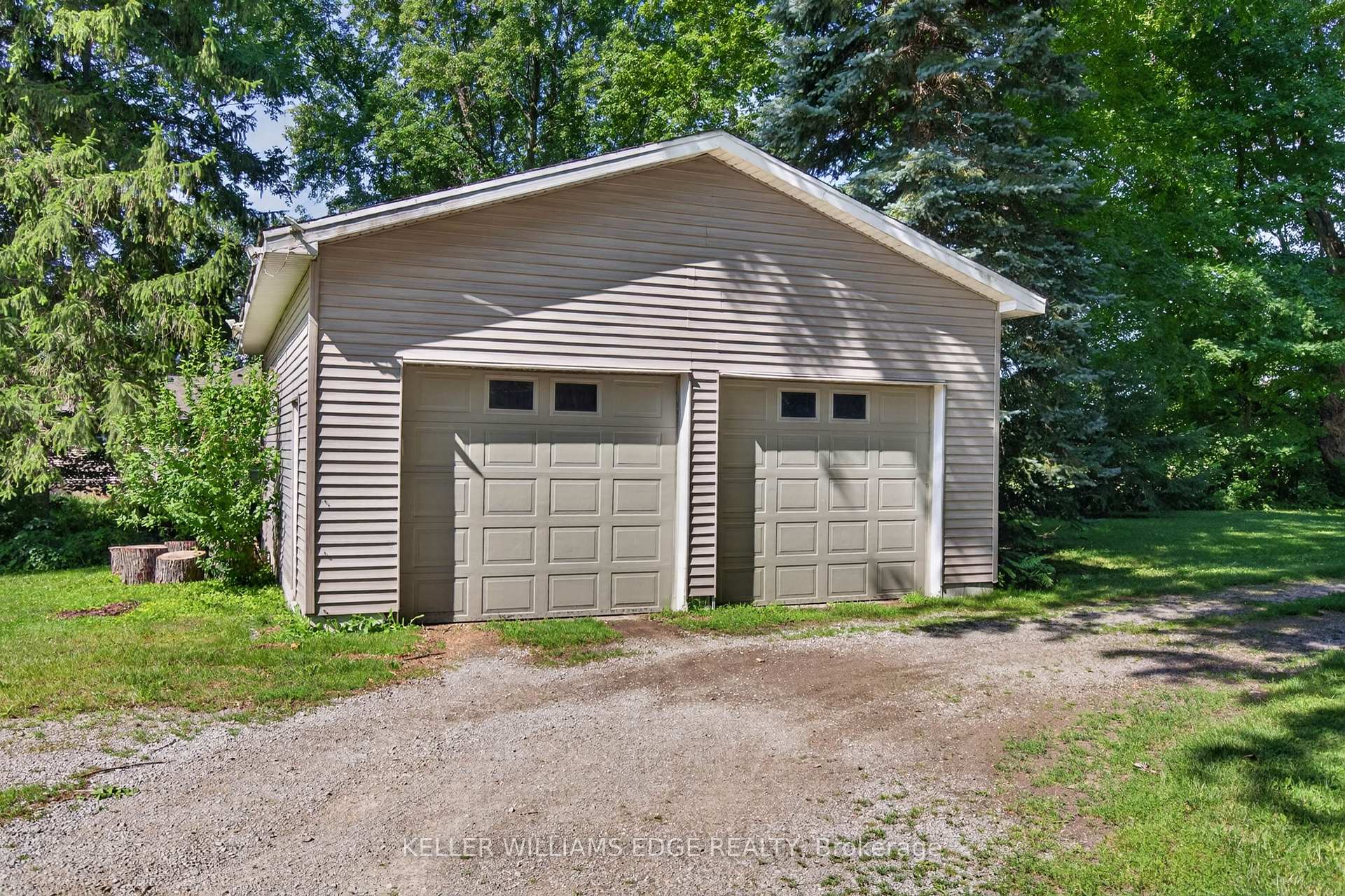 Photo 4 of 162 5TH Concession Road E, Hamilton, Rural Flamborough — HOMEH