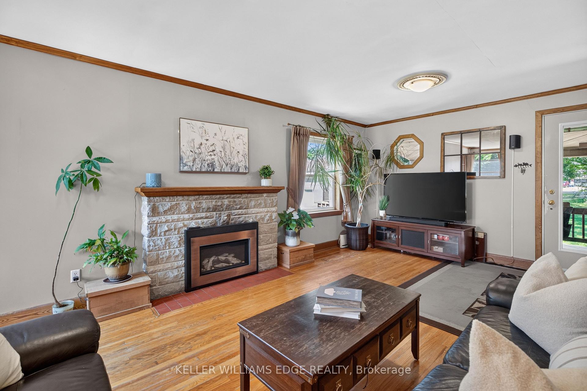 Photo 14 of 162 5TH Concession Road E, Hamilton, Rural Flamborough — HOMEH