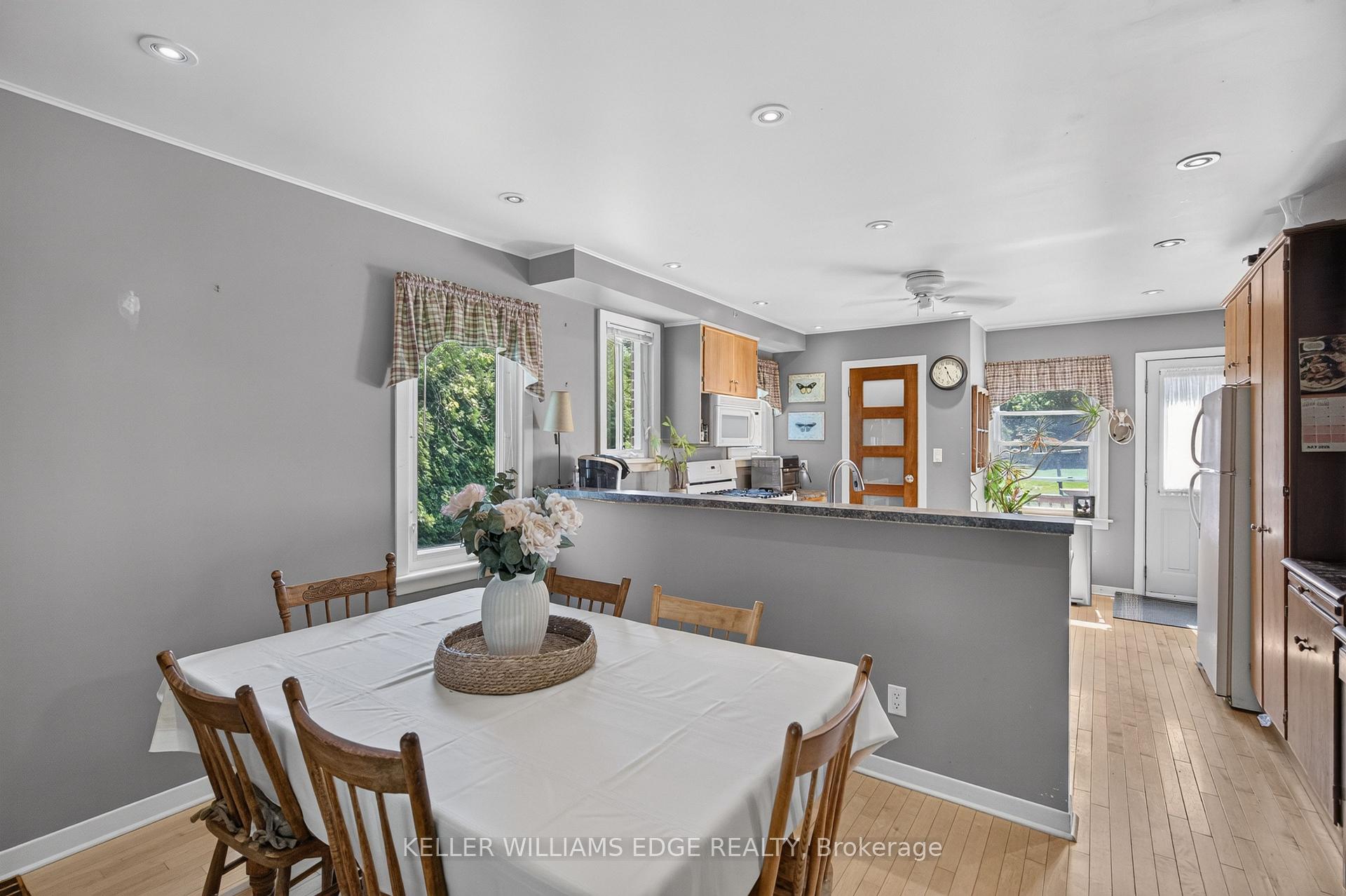 Photo 20 of 162 5TH Concession Road E, Hamilton, Rural Flamborough — HOMEH