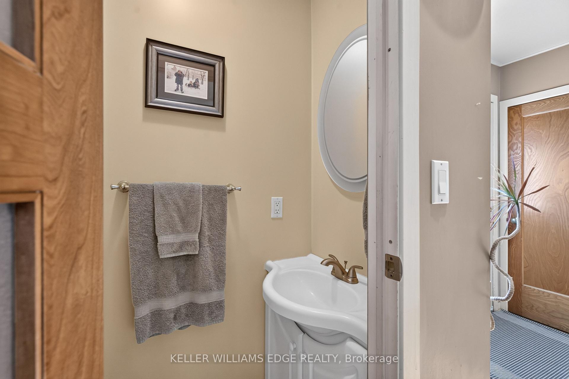 Photo 29 of 162 5TH Concession Road E, Hamilton, Rural Flamborough — HOMEH