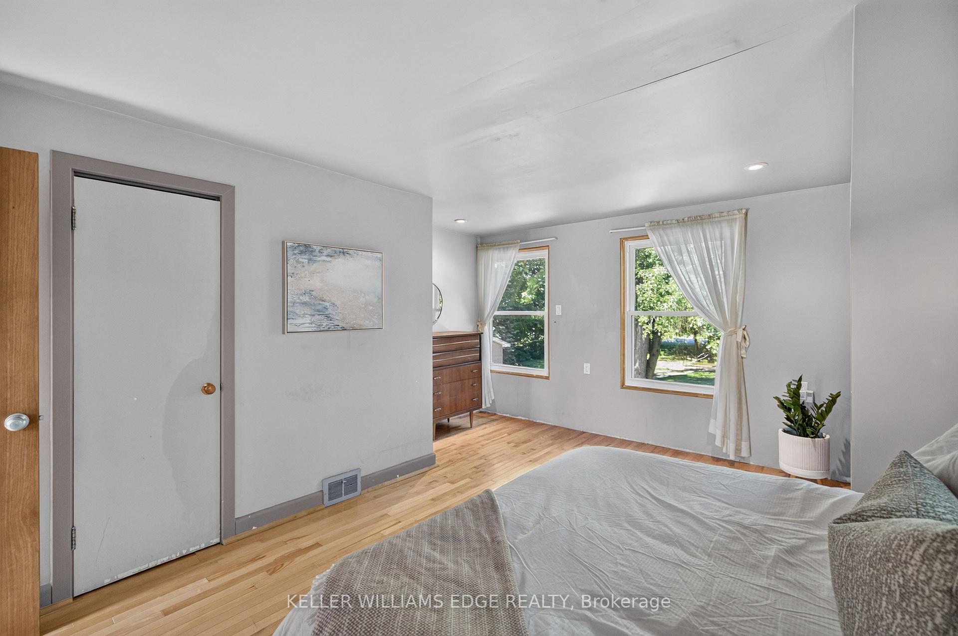 Photo 35 of 162 5TH Concession Road E, Hamilton, Rural Flamborough — HOMEH