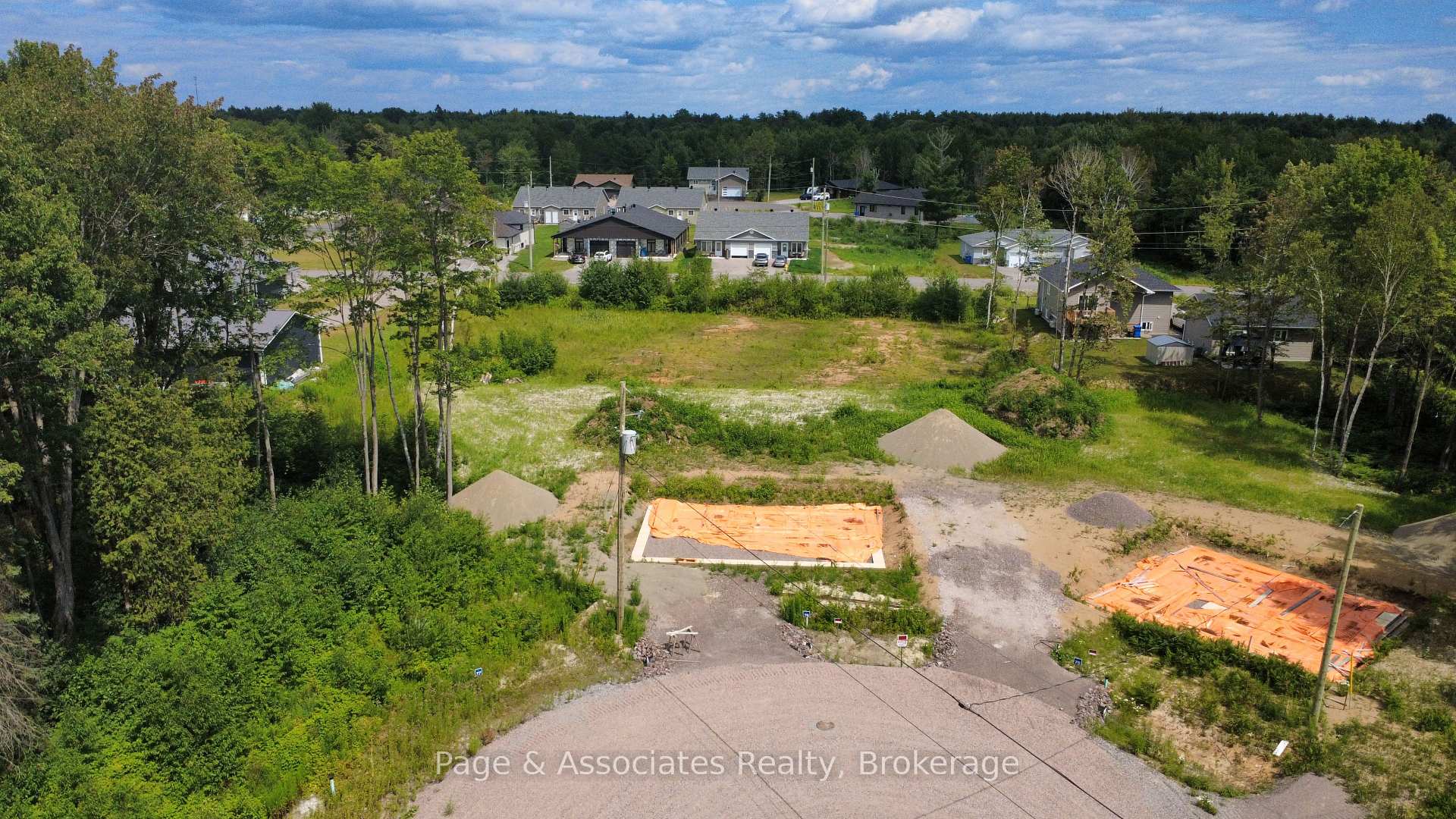 Photo 1 of 48 Brianne Court, West Nipissing, Sturgeon Falls — HOMEH