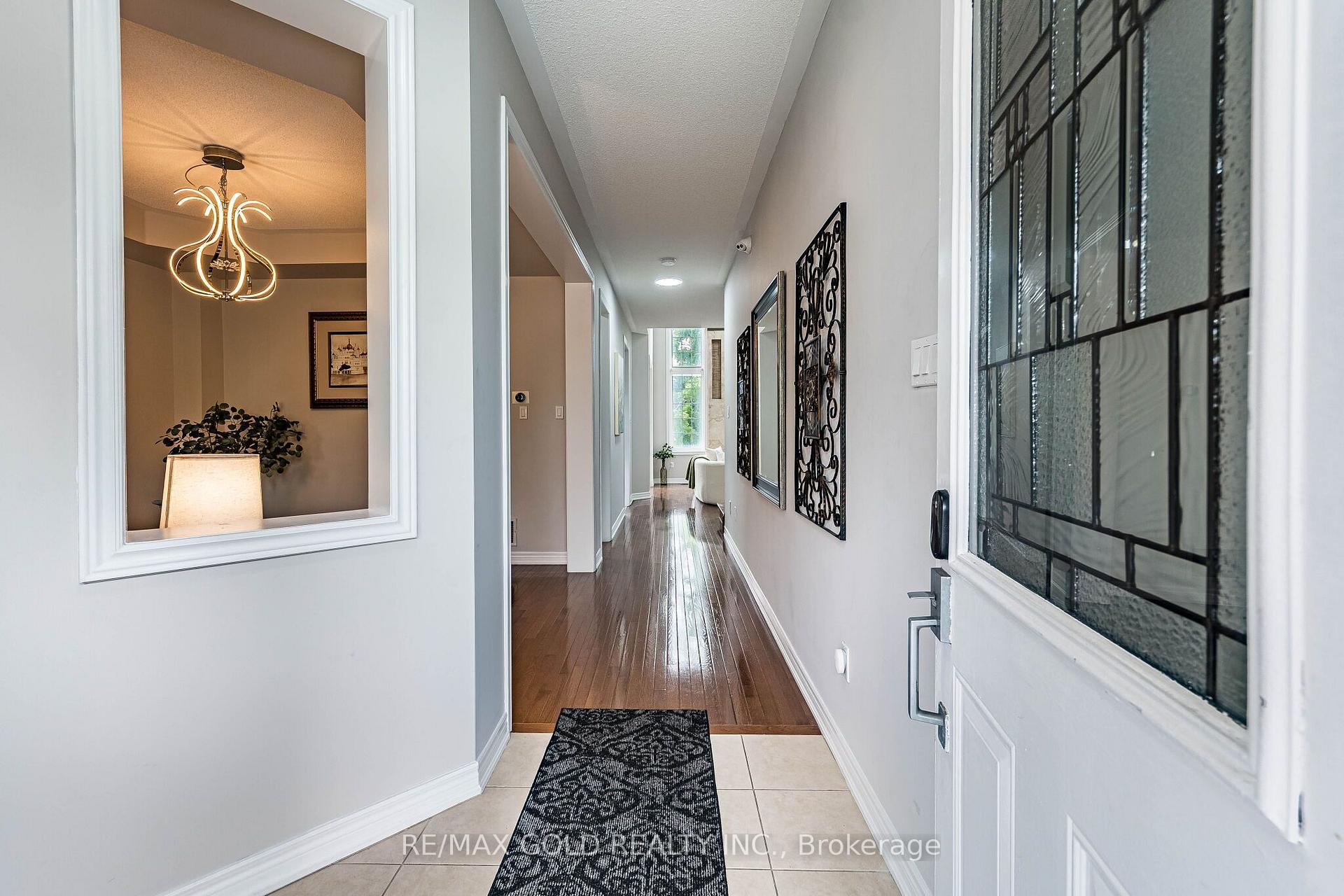 Photo 5 of 52 Moldovan Drive, Brampton, Sandringham-Wellington — HOMEH