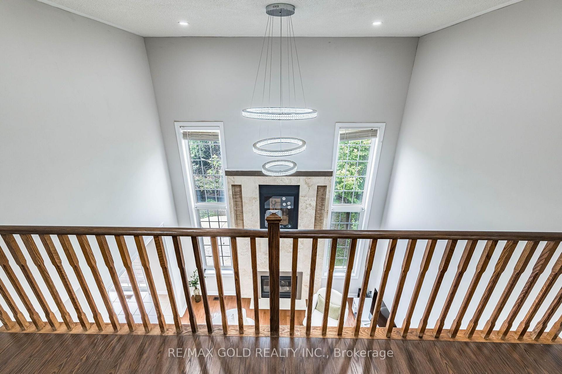 Photo 22 of 52 Moldovan Drive, Brampton, Sandringham-Wellington — HOMEH