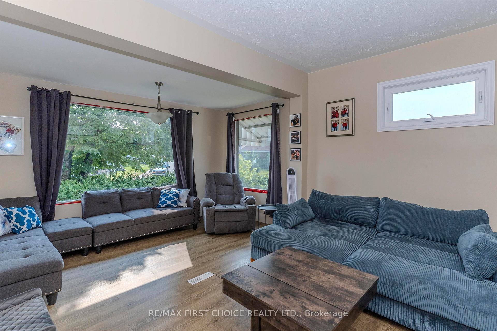 Photo 5 of 503 Prince Arthur Boulevard, Thunder Bay, East End — HOMEH