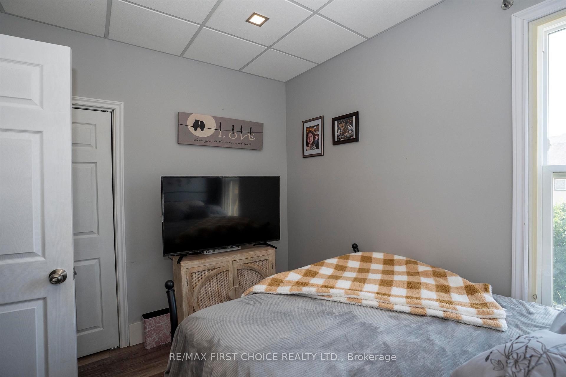 Photo 10 of 503 Prince Arthur Boulevard, Thunder Bay, East End — HOMEH