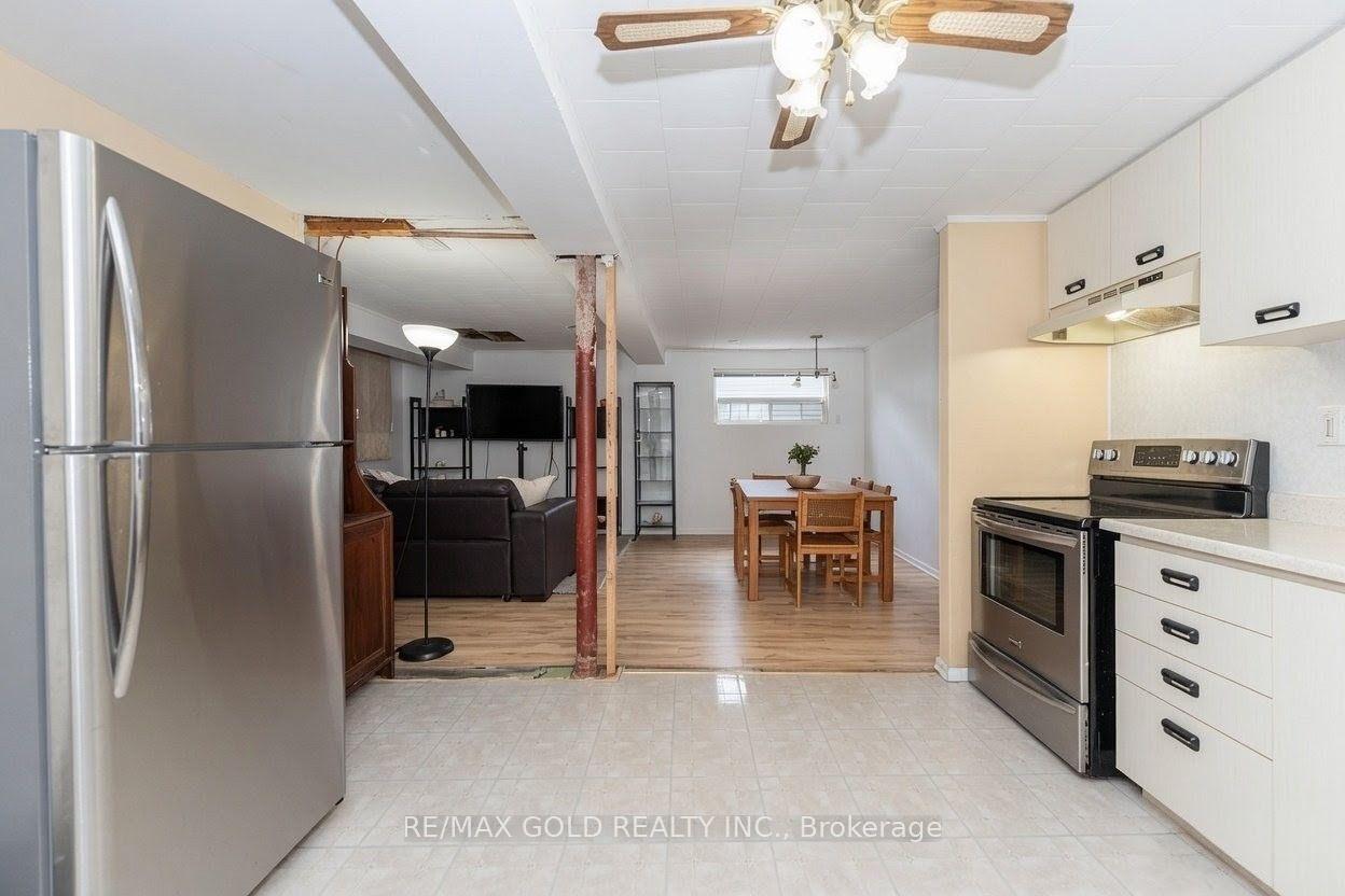 Photo 7 of 63 Newstead Crescent, Brampton, Madoc — HOMEH