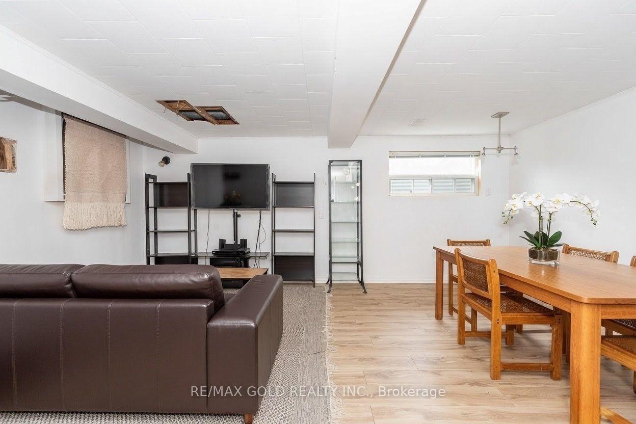 Photo 14 of 63 Newstead Crescent, Brampton, Madoc — HOMEH