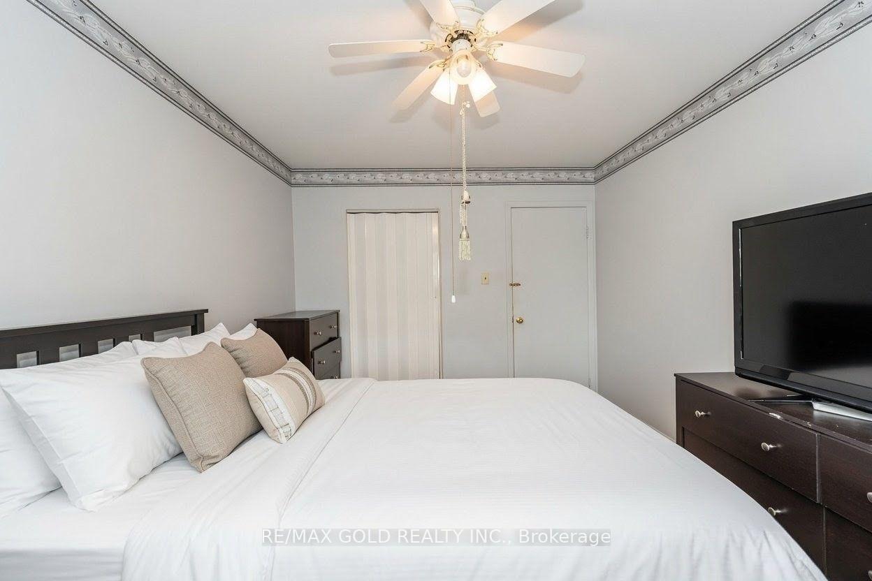 Photo 19 of 63 Newstead Crescent, Brampton, Madoc — HOMEH