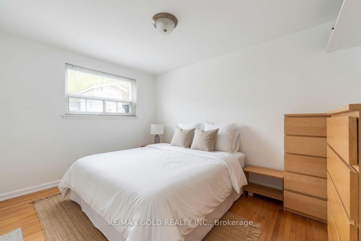 Photo 20 of 63 Newstead Crescent, Brampton, Madoc — HOMEH