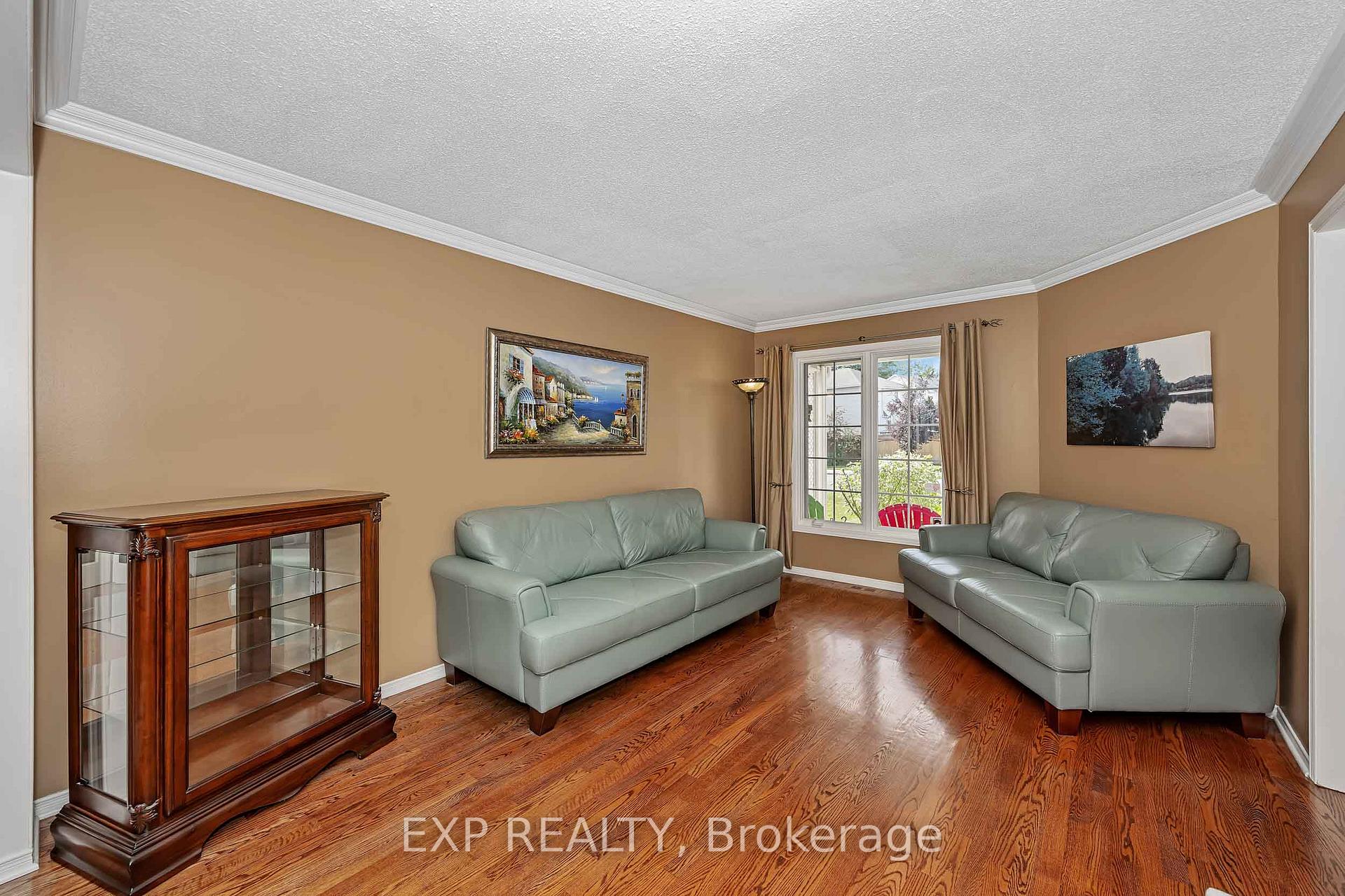 Photo 9 of 2158 Gardenway Drive, Ottawa, Fallingbrook/Gardenway South — HOMEH