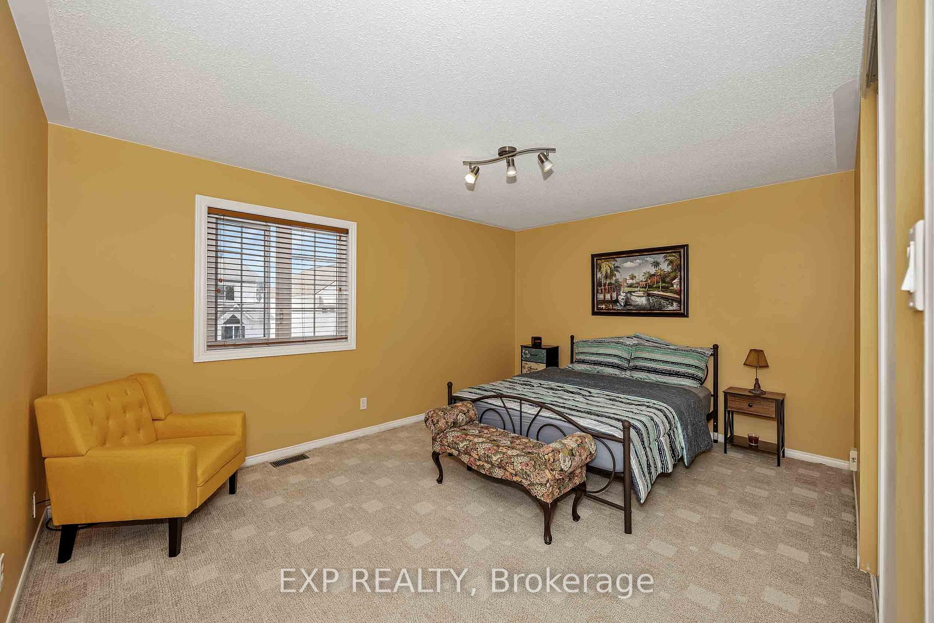 Photo 22 of 2158 Gardenway Drive, Ottawa, Fallingbrook/Gardenway South — HOMEH