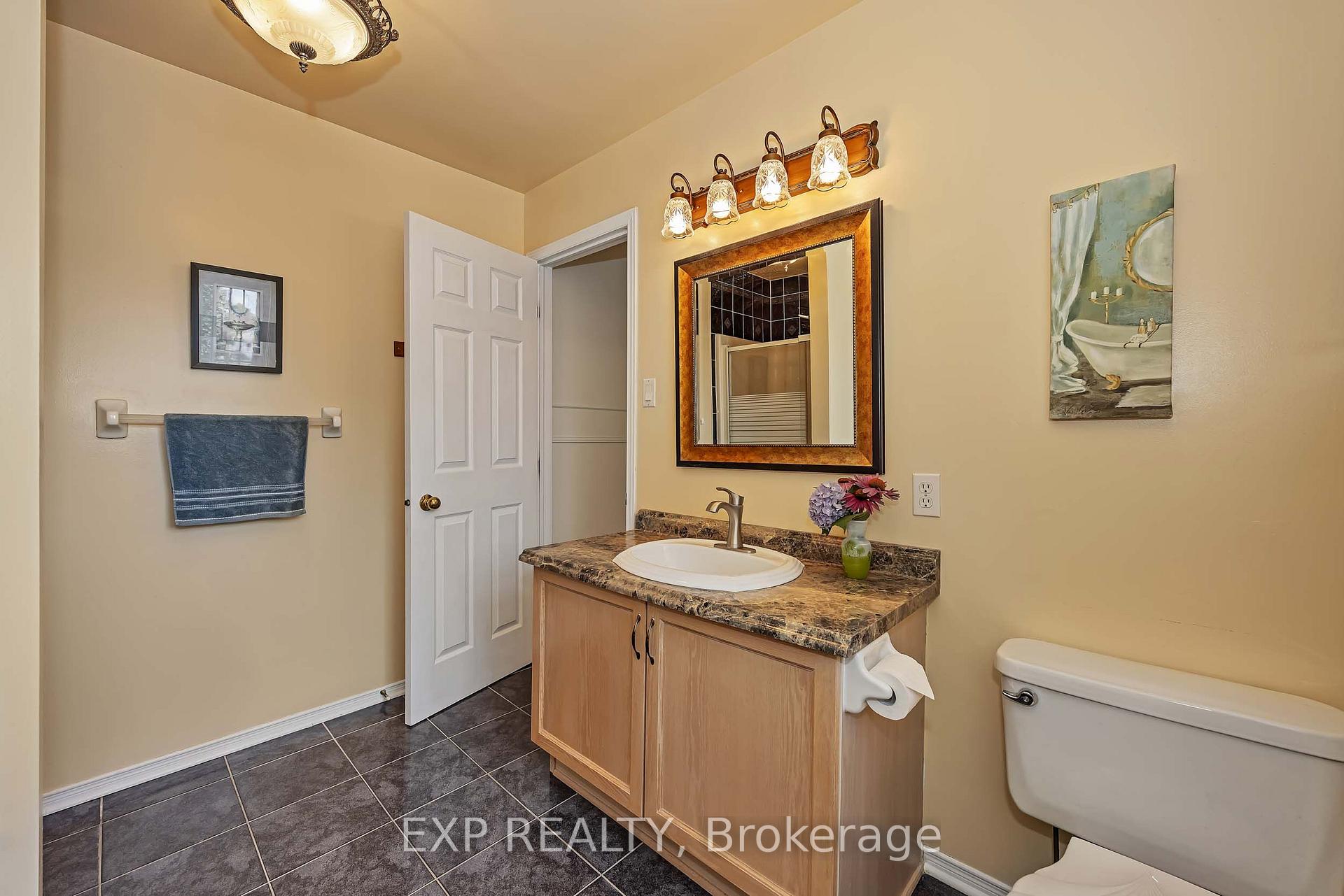 Photo 25 of 2158 Gardenway Drive, Ottawa, Fallingbrook/Gardenway South — HOMEH