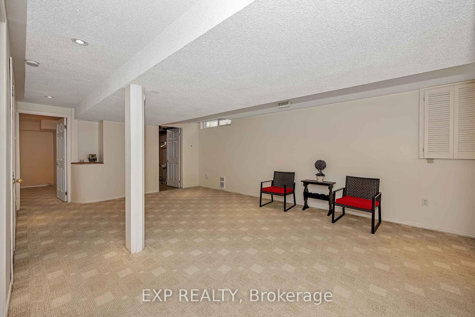 Photo 32 of 2158 Gardenway Drive, Ottawa, Fallingbrook/Gardenway South — HOMEH