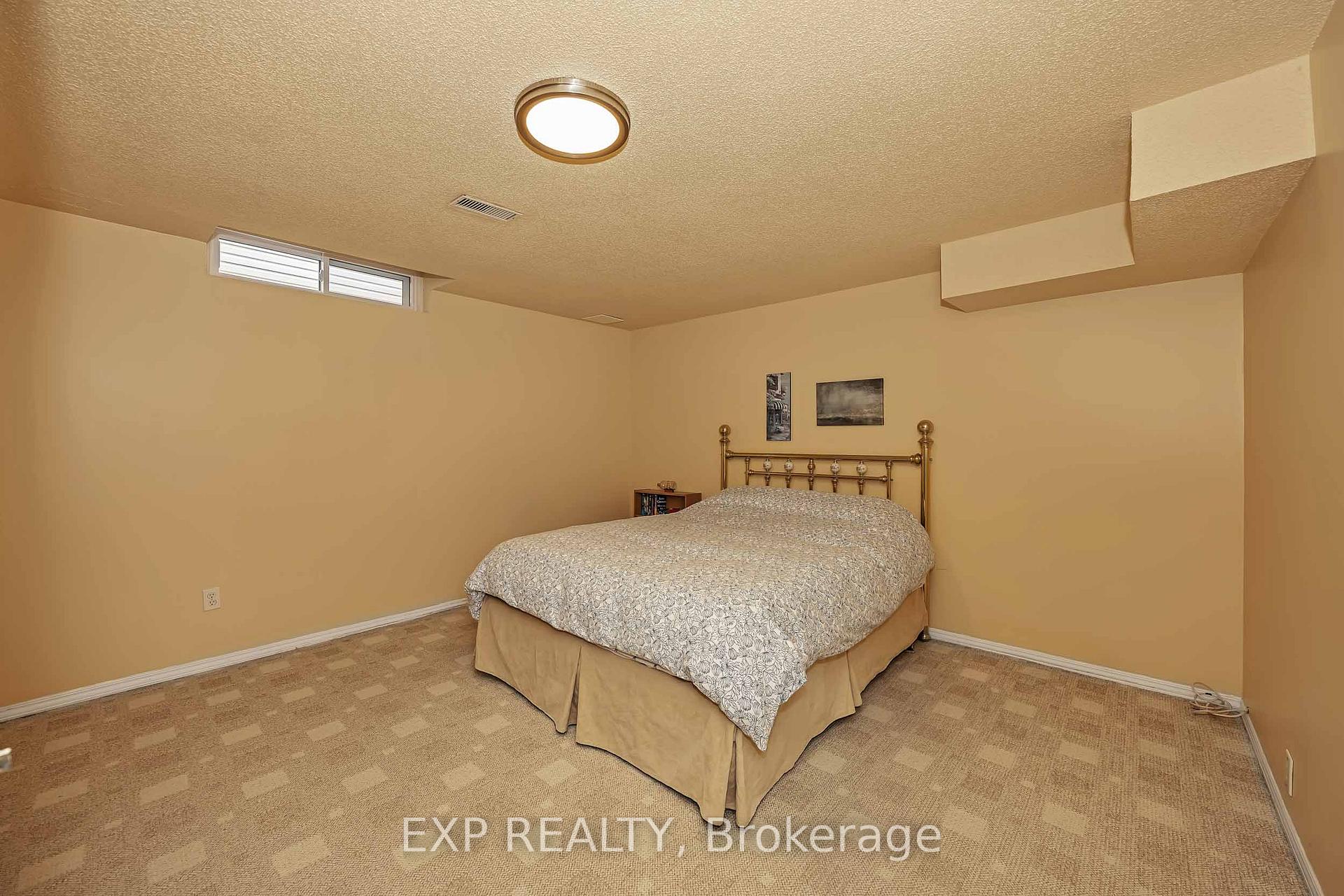 Photo 33 of 2158 Gardenway Drive, Ottawa, Fallingbrook/Gardenway South — HOMEH