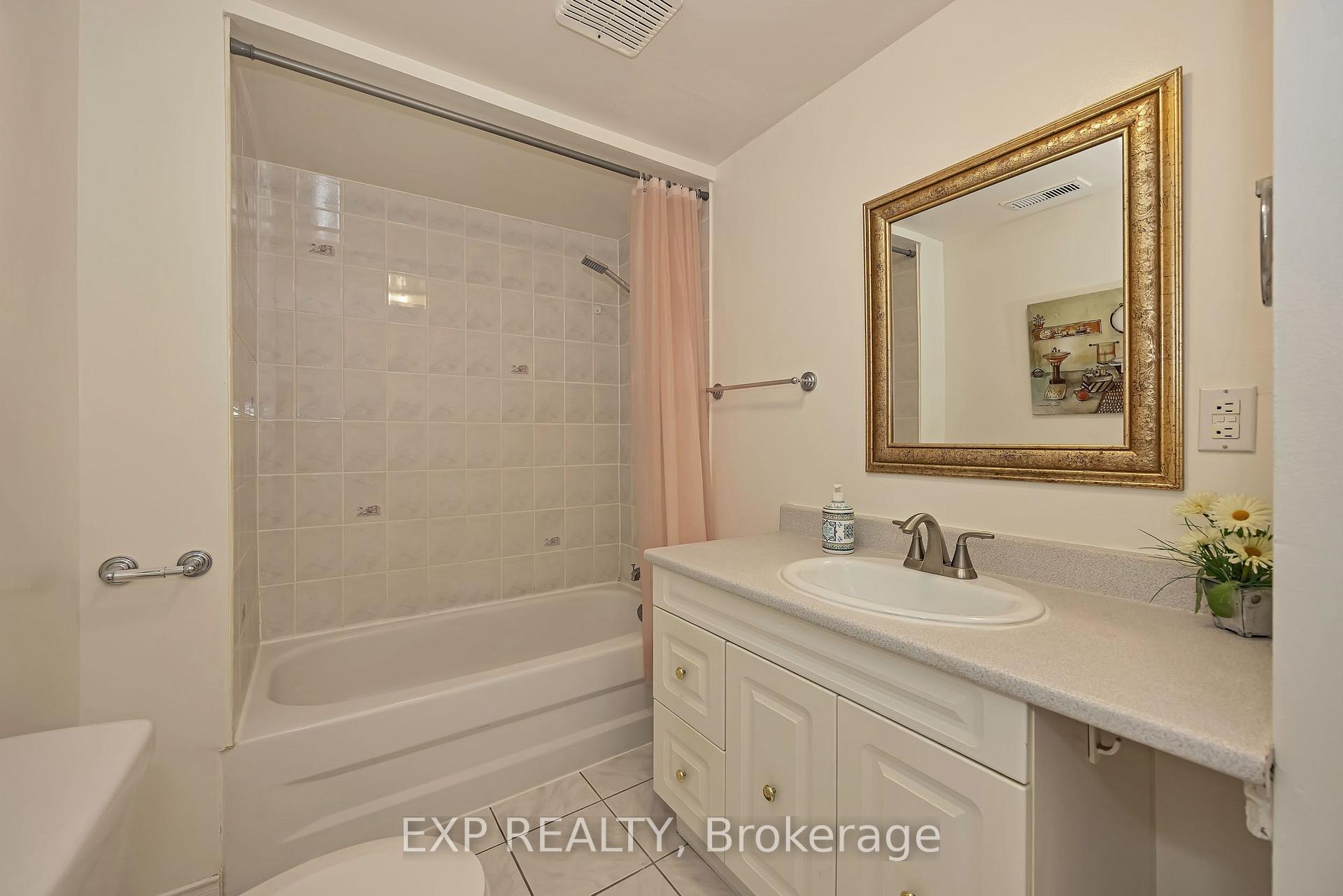 Photo 37 of 2158 Gardenway Drive, Ottawa, Fallingbrook/Gardenway South — HOMEH