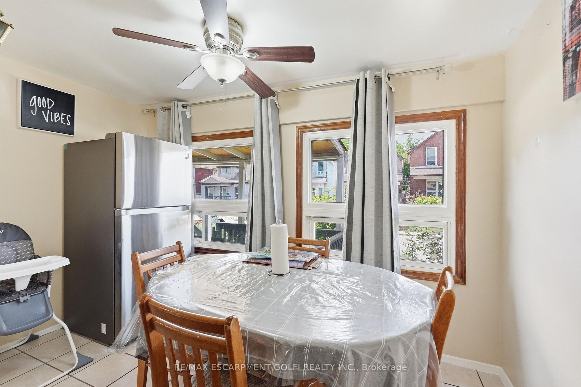 Photo 8 of 100 Chestnut Avenue, Hamilton, Gibson — HOMEH