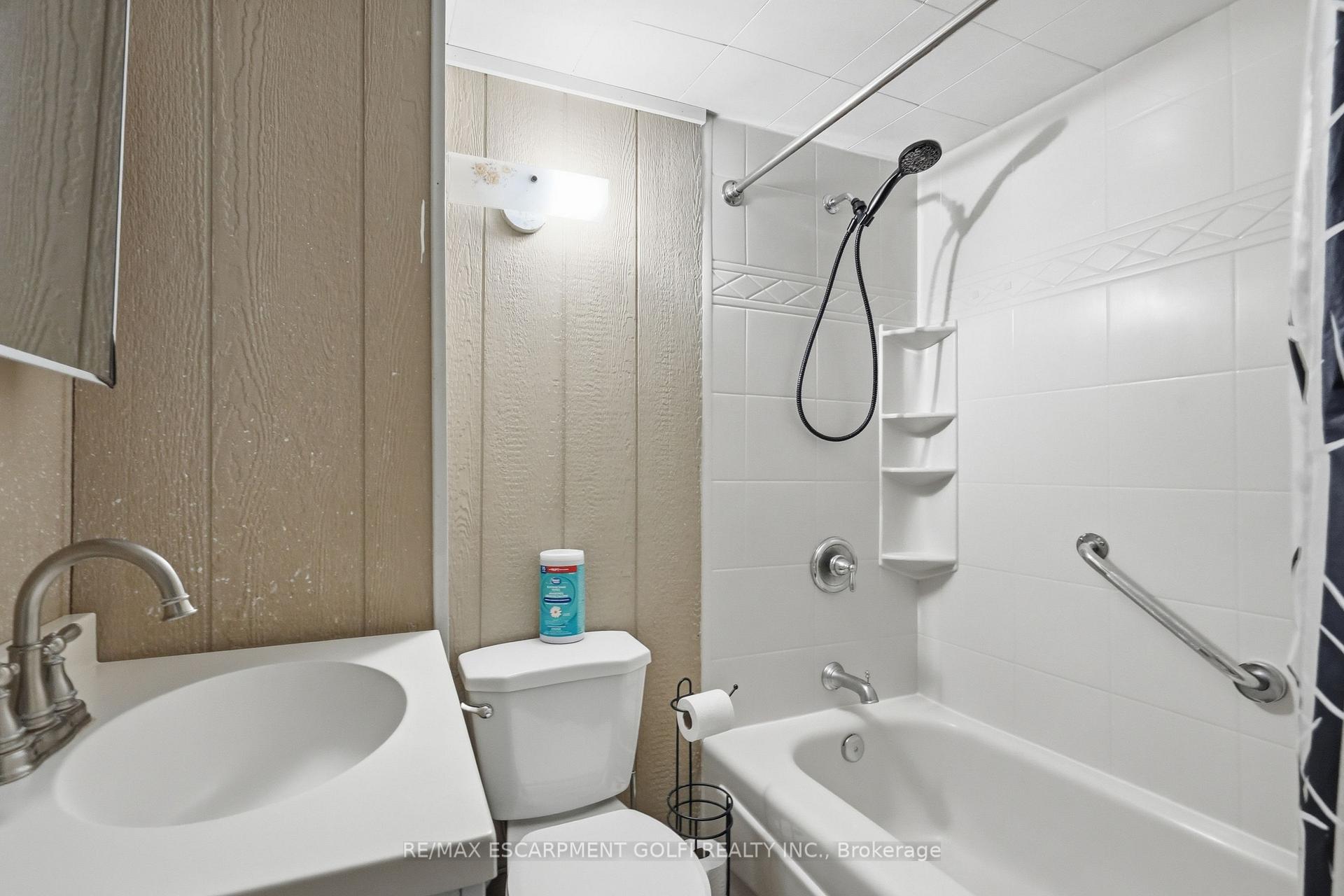 Photo 12 of 100 Chestnut Avenue, Hamilton, Gibson — HOMEH