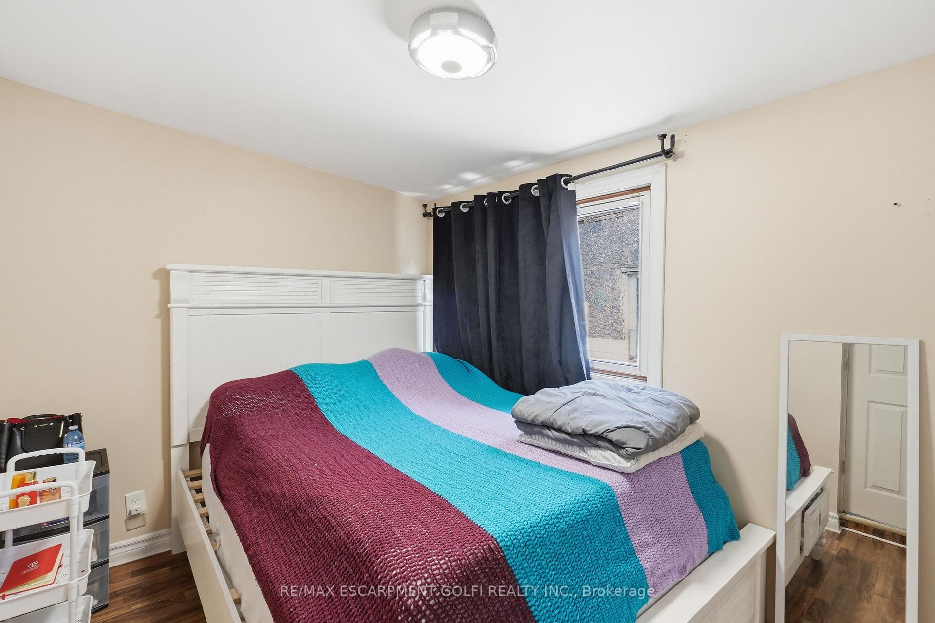 Photo 14 of 100 Chestnut Avenue, Hamilton, Gibson — HOMEH