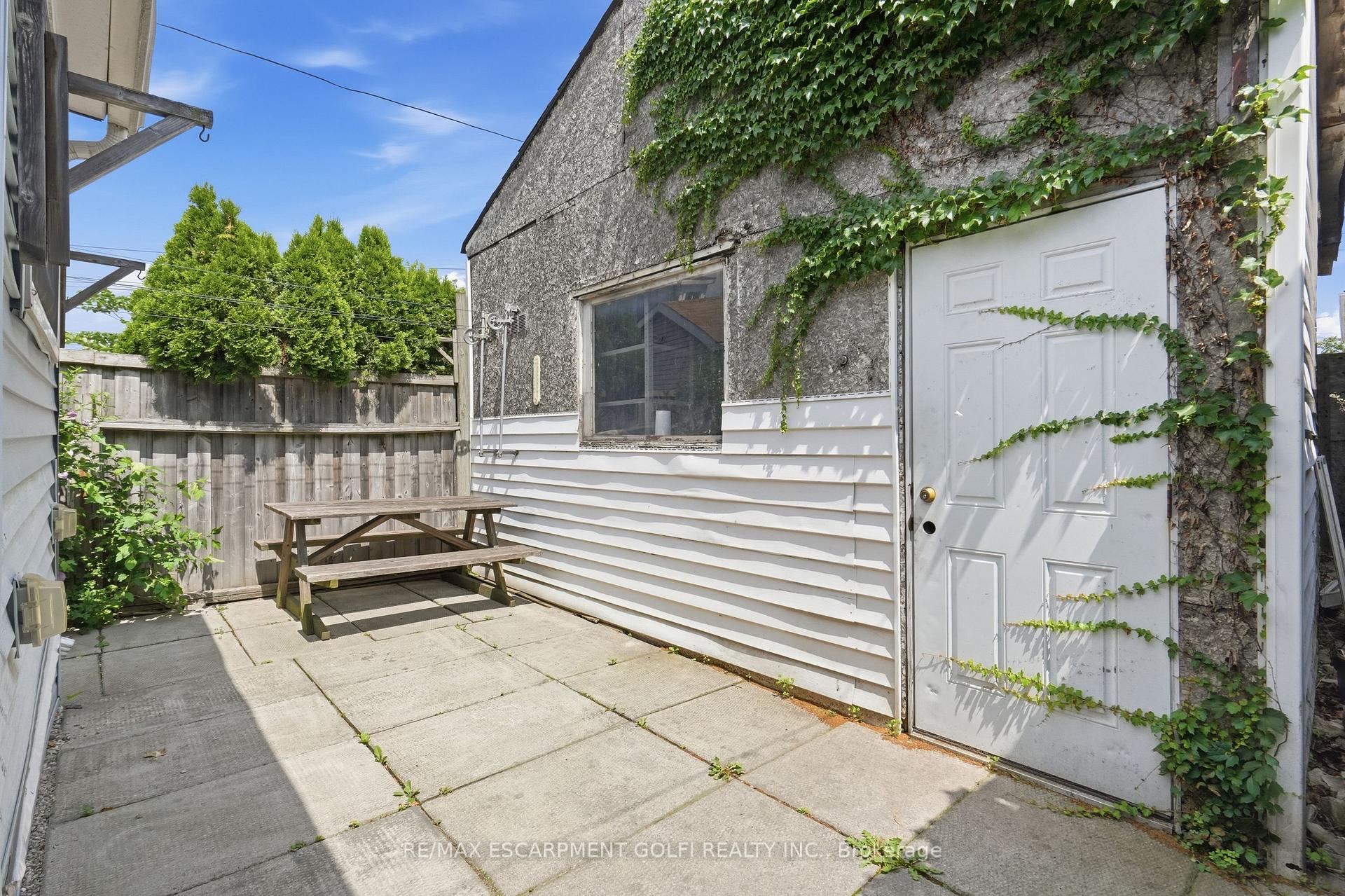 Photo 19 of 100 Chestnut Avenue, Hamilton, Gibson — HOMEH