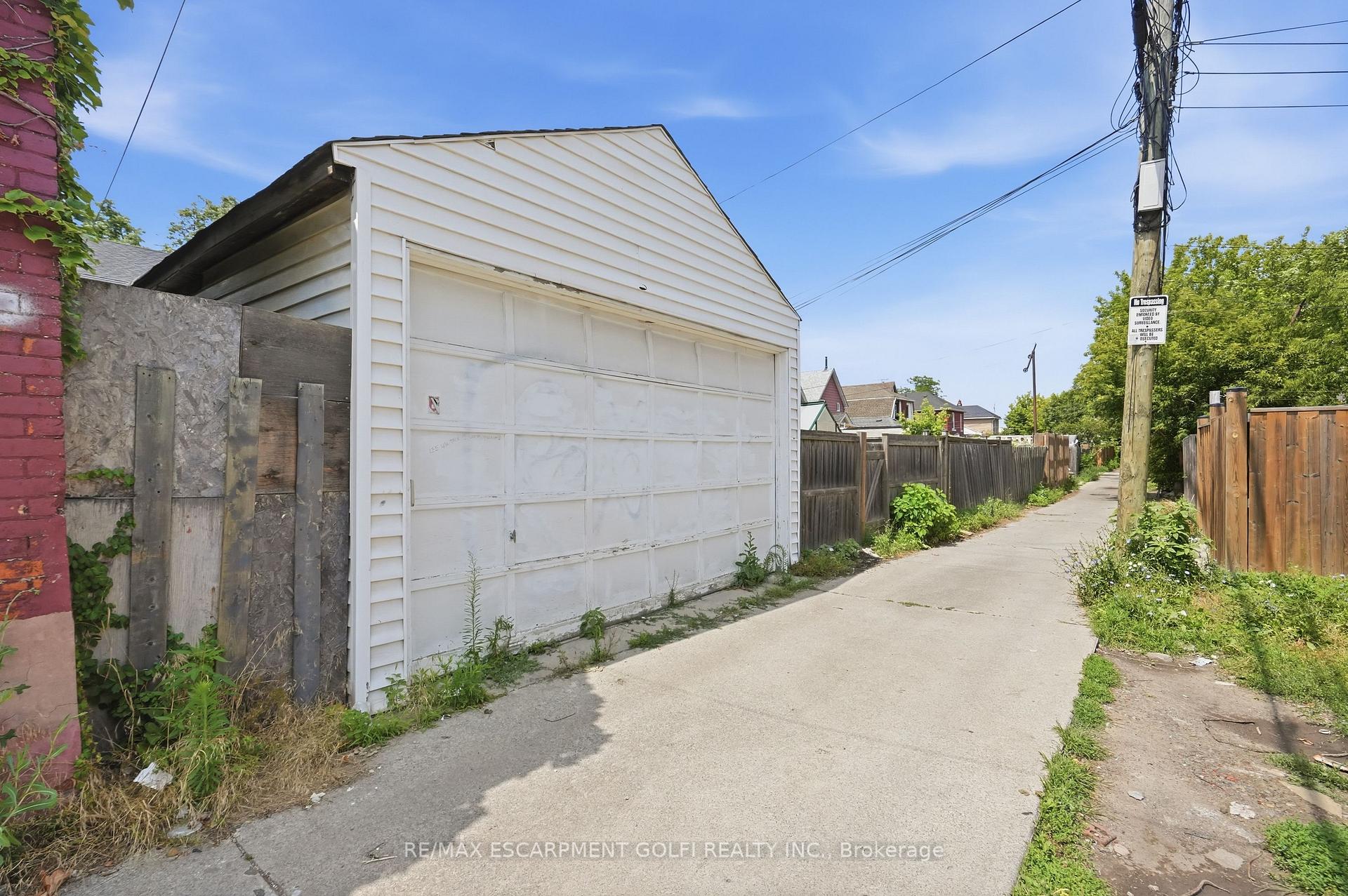 Photo 20 of 100 Chestnut Avenue, Hamilton, Gibson — HOMEH