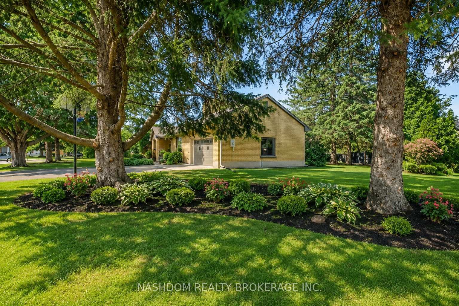 Photo 2 of 21 Edgar Drive, London, North K — HOMEH